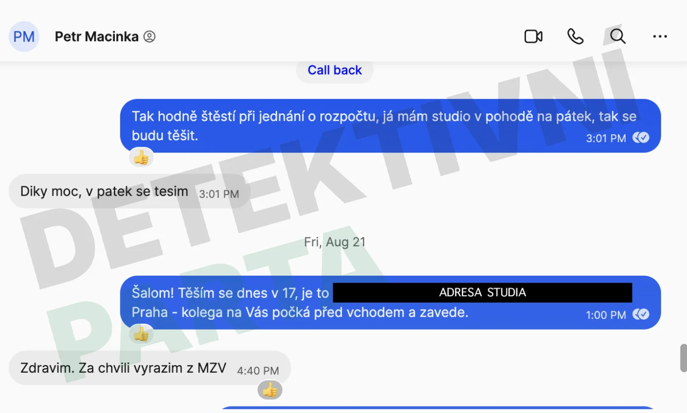 21. 8. 2026 - „Šalom! Těším se dnes v 17…“ / „Zdravim. Za chvili vyrazim z MZV.“
