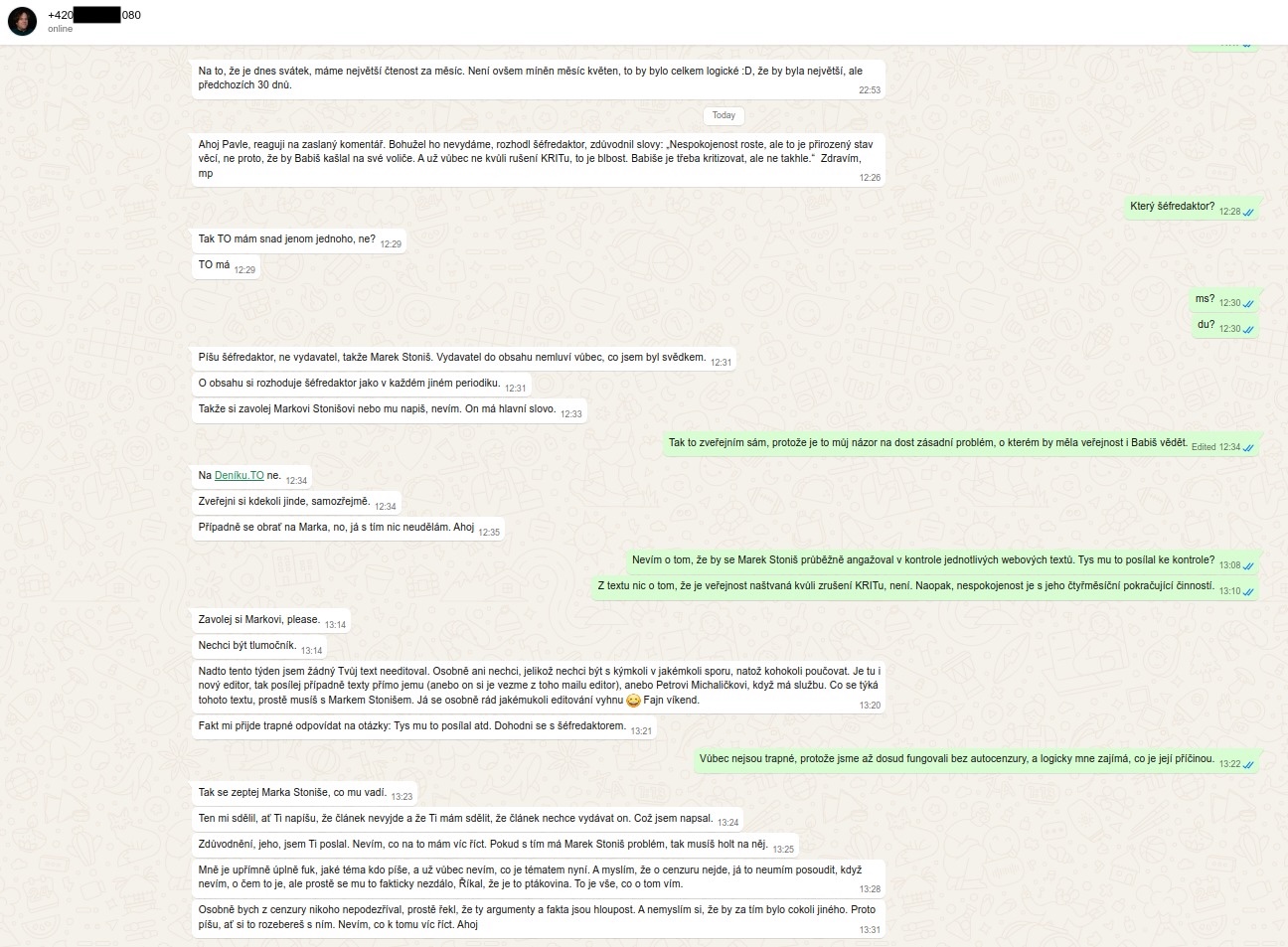 Screenshot konverzace Pavla Cimbála s Markem Přibilem o odmítnutí jeho textu v Deníku TO